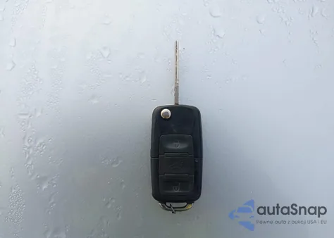 2003 Volkswagen New Beetle Turbo S from USA, damaged, VIN 3VWFE21C53M412140